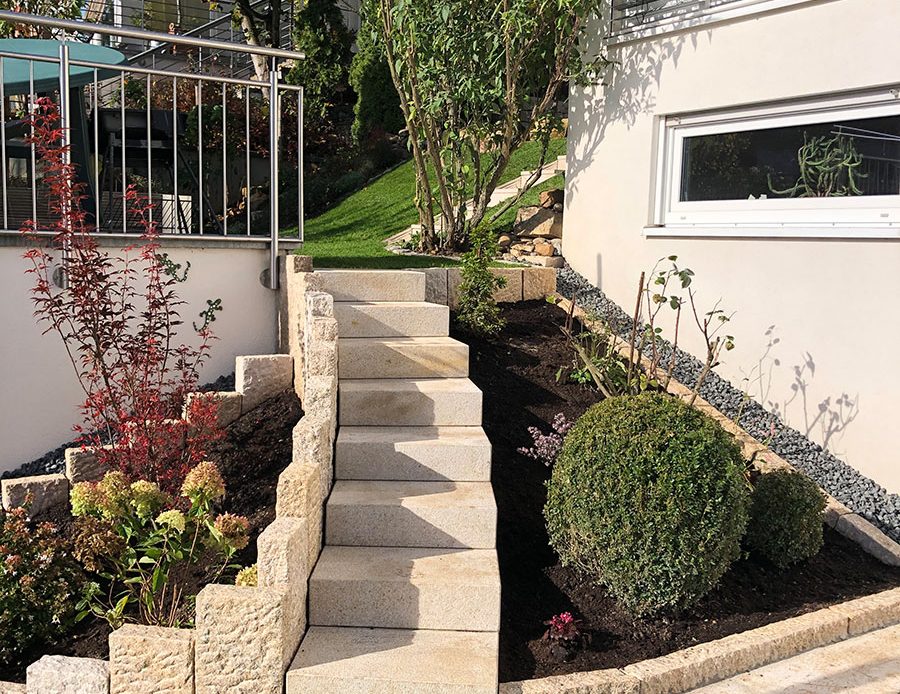 Aufgang / Treppe zur Terrasse