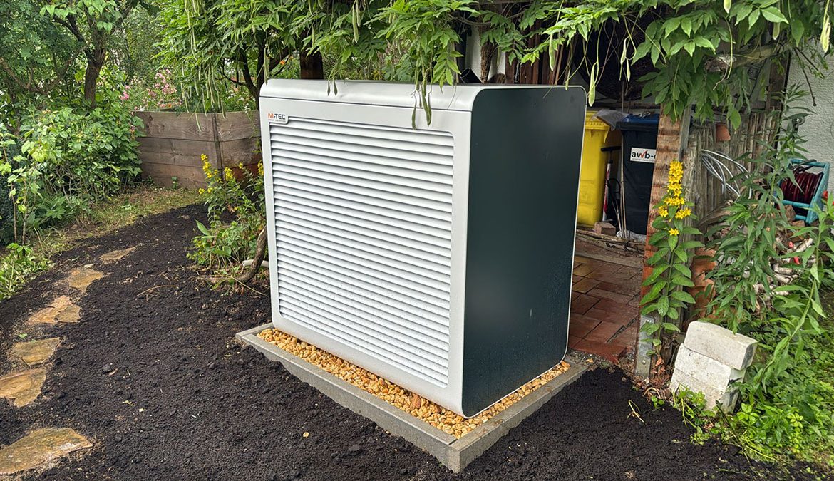 Sockel und Umrandung für eine Wärmepumpe